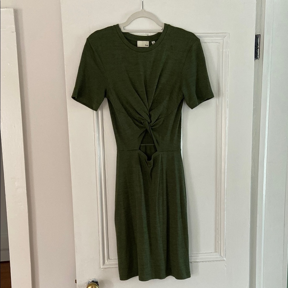 Cute Green Knot-Front Dress with Cutout from Wilfred by Aritzia